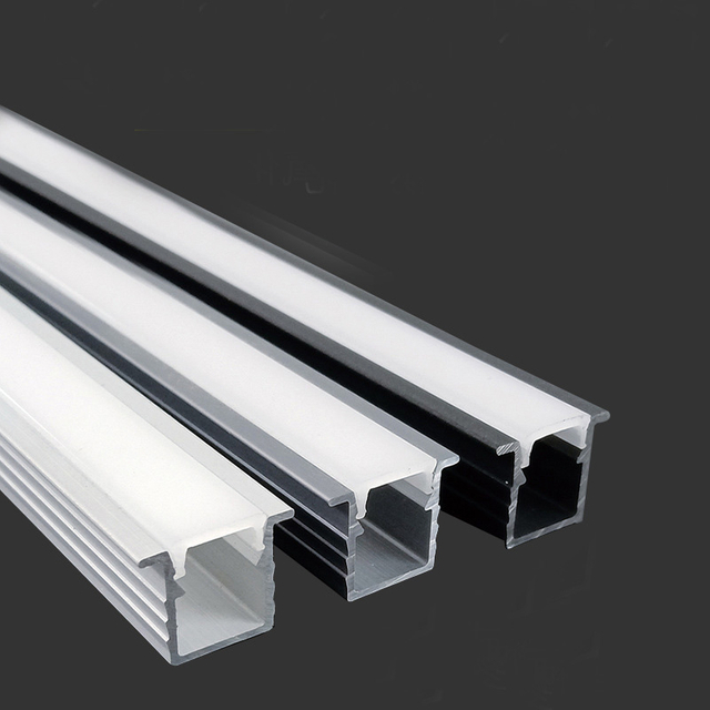 Deckenmontiertes lineares LED-Licht